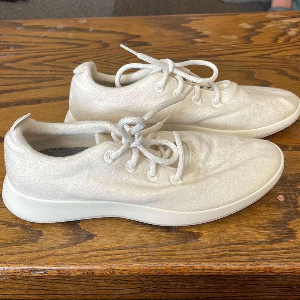 Allbirds Wool Runners - white sneakers - men’s size 10